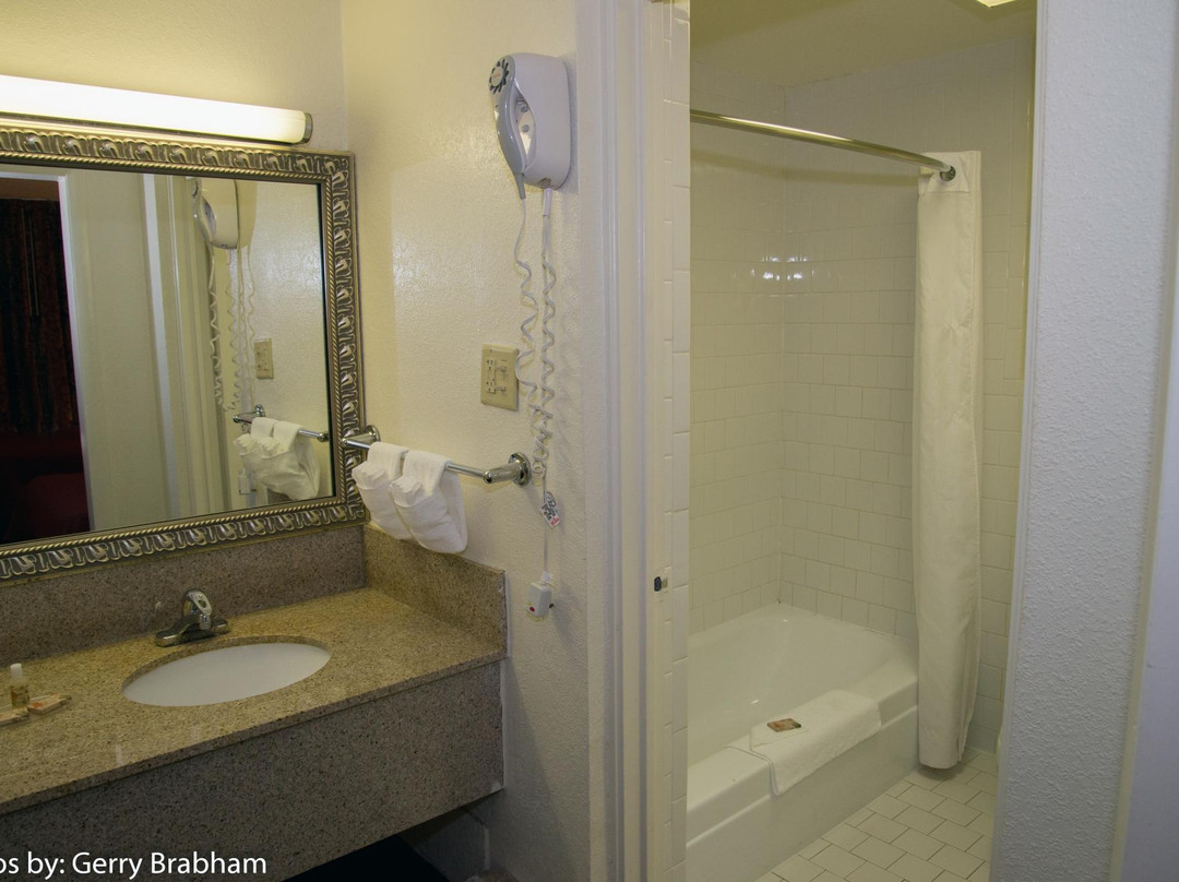 Rocky Mount Inn主图