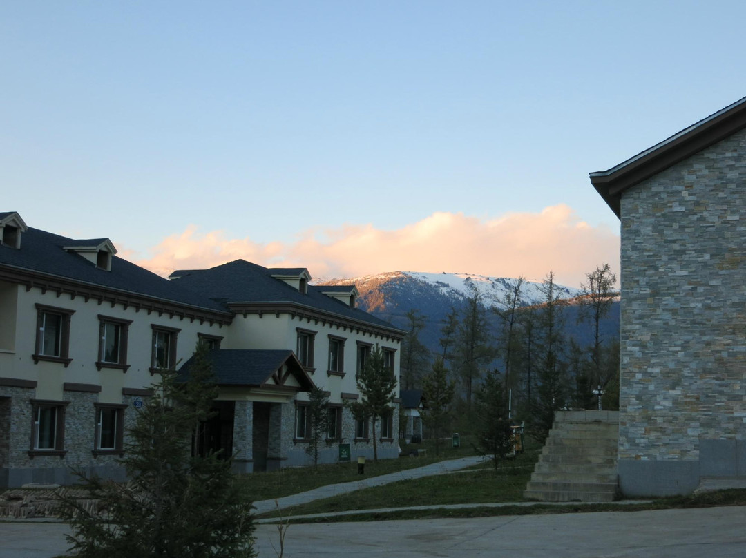 喀纳斯鸿福生态度假酒店