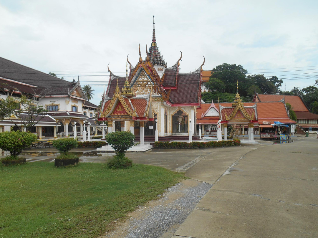 Wat khao Boht景点图片