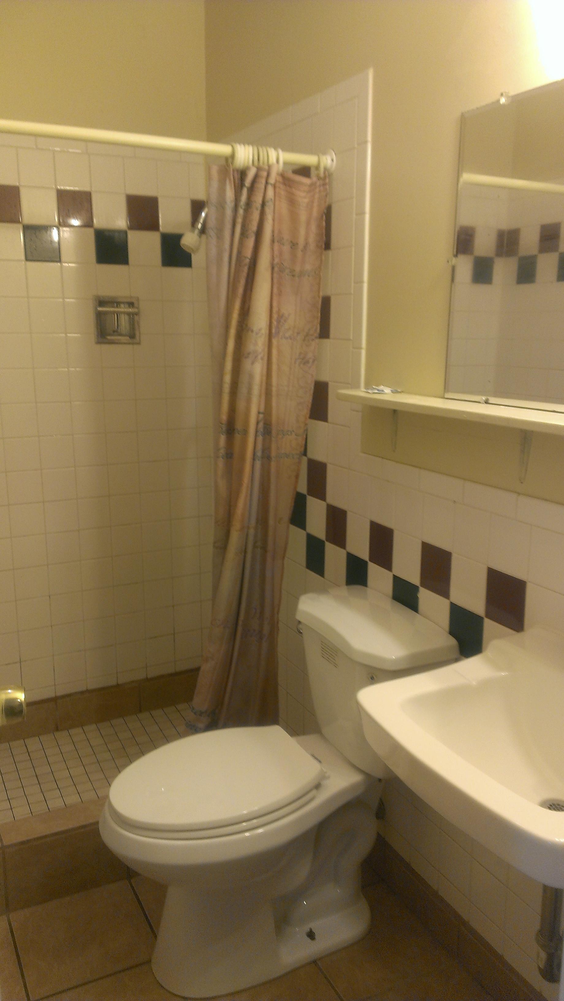 Cozy Rest Motel-浴室