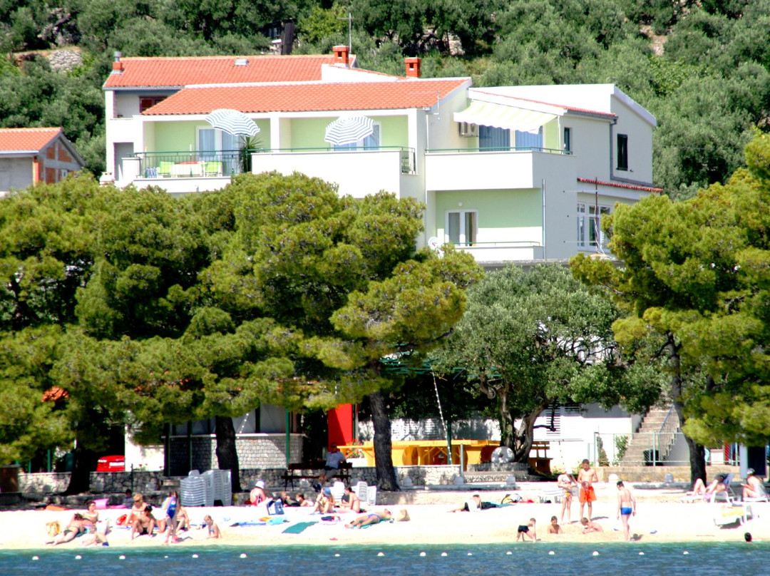 Rooms & Apartments Villa Anka