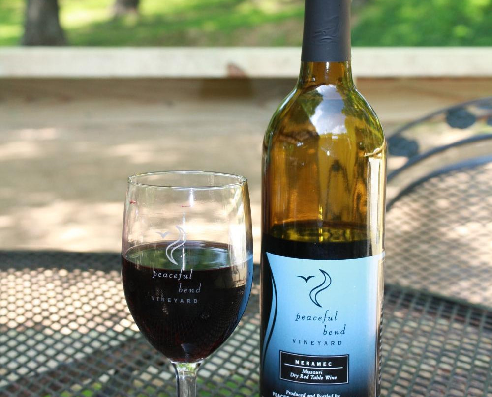 Peaceful Bend Vineyard-Steelville必去景点