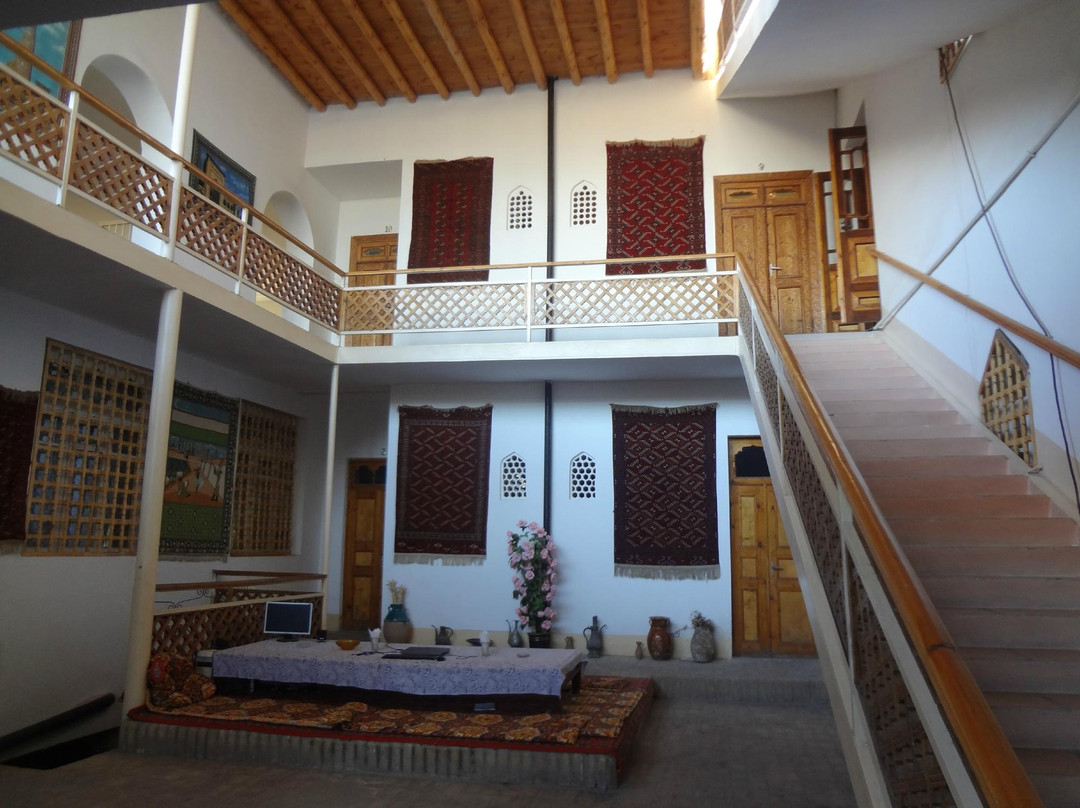 Islambek酒店和旅行
