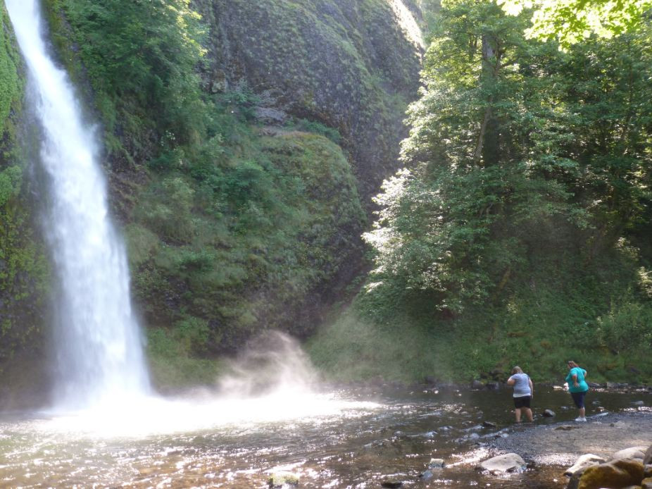 马尾瀑布-哥伦比亚河谷-胡德里弗必去景点