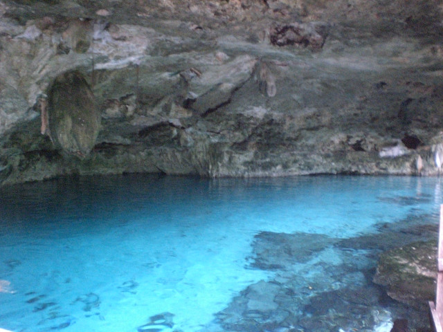 Dos Ojos Scuba Dive Shop-艾库玛尔必去景点