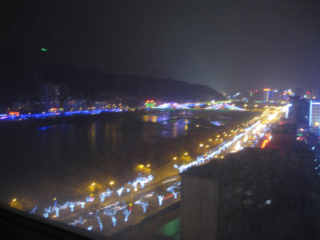 天源温泉大酒店主图