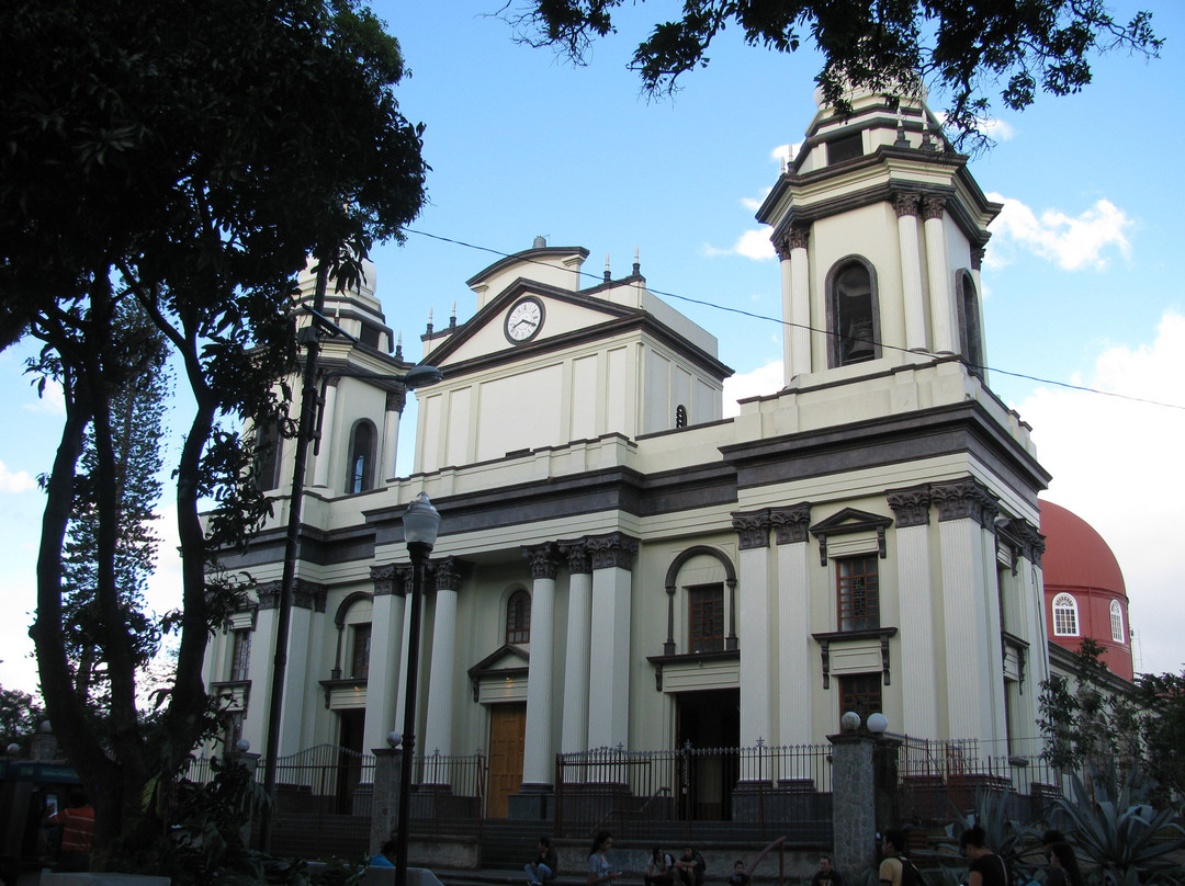 Our Lady of the Pillar Cathedral景点图片