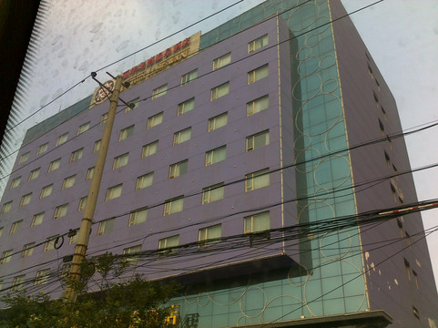 太原长风西街万象城美居酒店主图