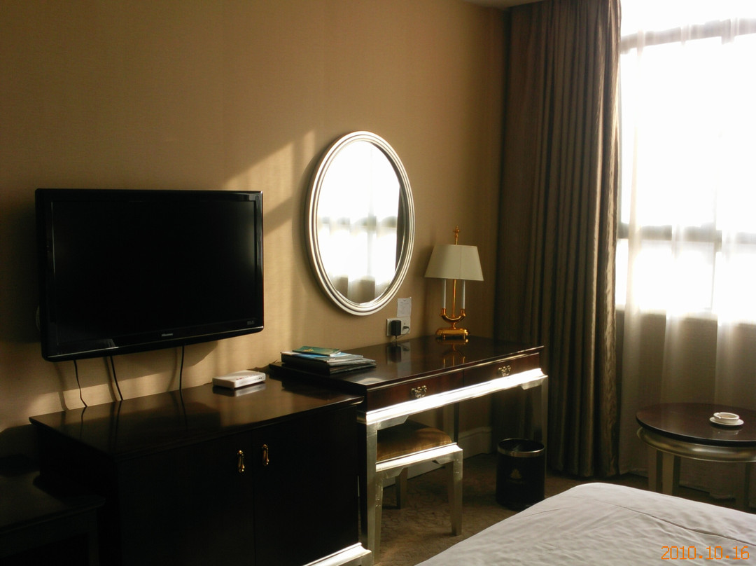 温泉国际酒店主图