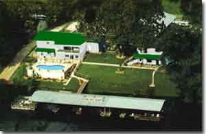 Ozark Trout Resort主图