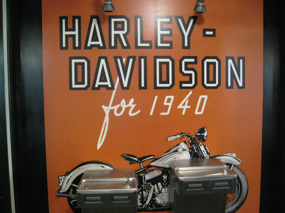 Harley-Davidson Vehicle Operations Tour Center & Gift Shop景点图片