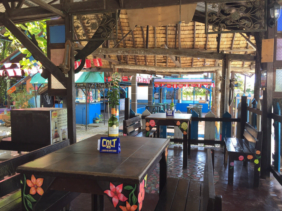 Bogsers by the Sea - Seafood Restaurant and Tiki Bar