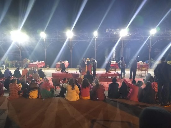 narmada river puja-贾巴尔普尔必去景点