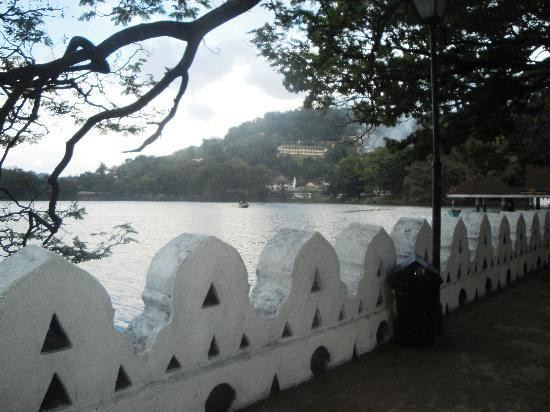 康提湖景点图片