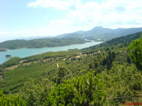 Lake Plastira-Krioneri必去景点