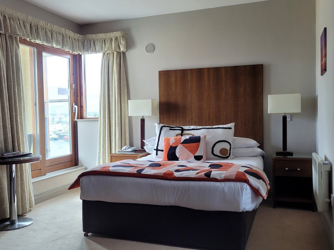Cryan's Quay Side Hotel主图