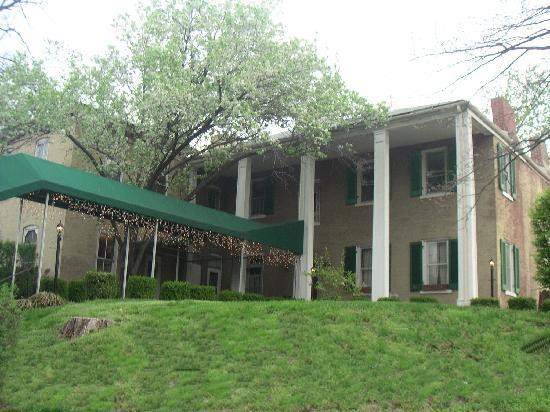 Bissell Mansion Restaurant & Murder Mystery Dinner Theatre-圣路易斯必去景点