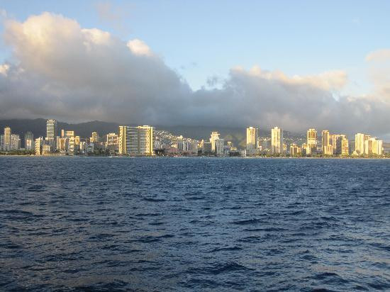 夏威夷爱之船夕阳夜宴游-火奴鲁鲁必去景点