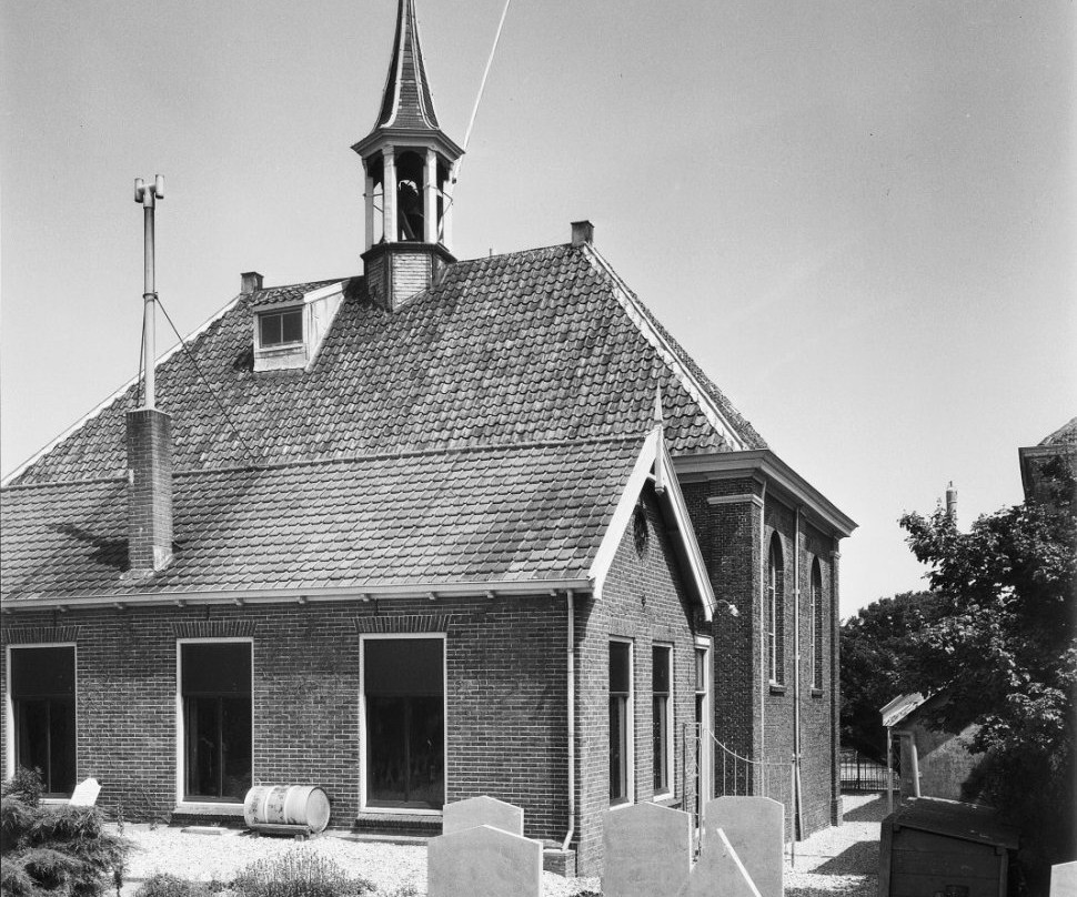 NH Kerk Oude Wetering (1691)景点图片
