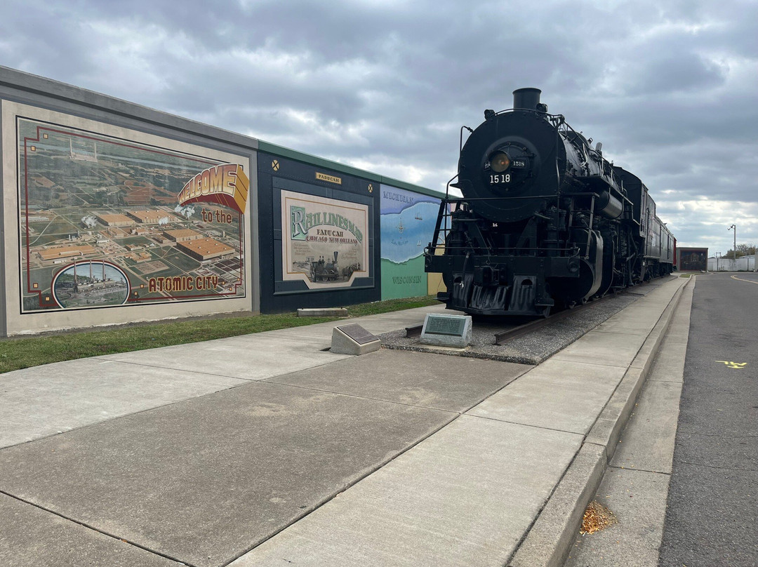 Floodwall Murals-帕迪尤卡必去景点