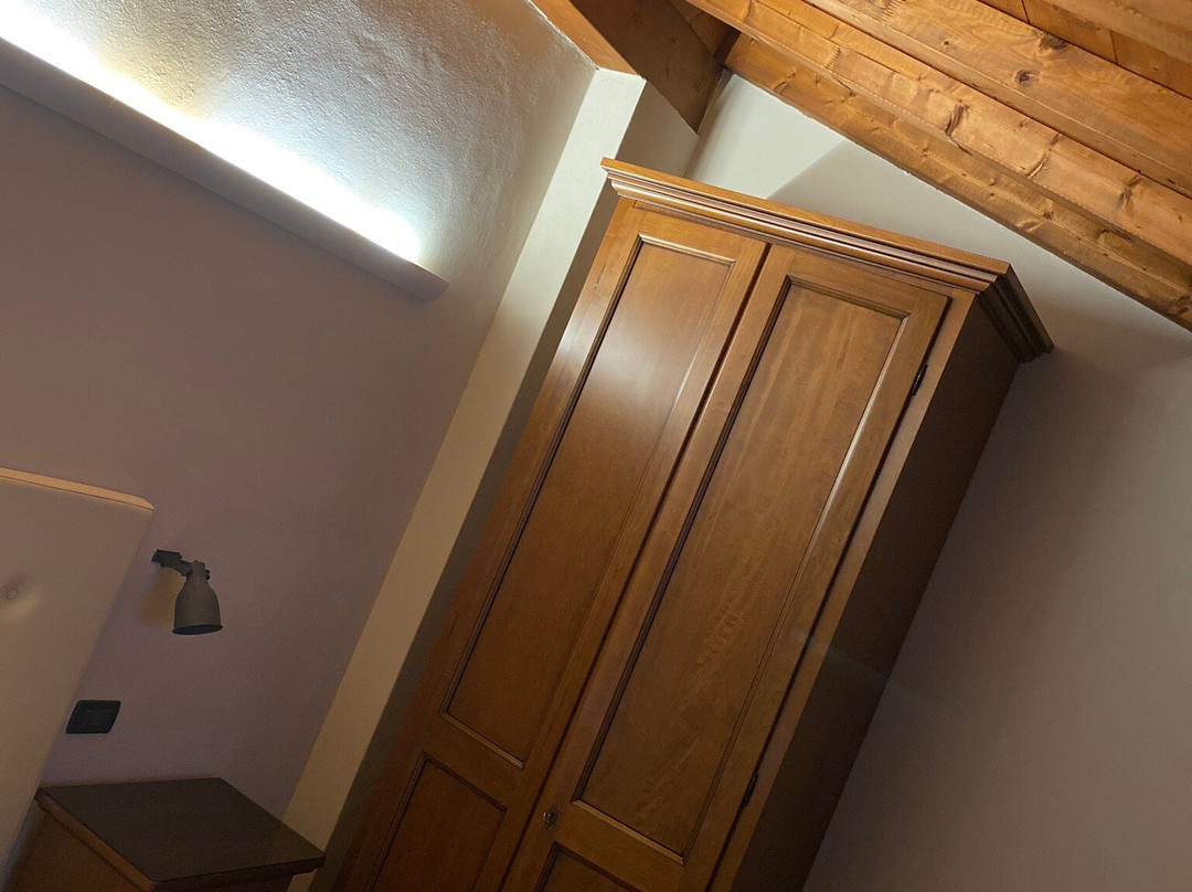 曼坦那酒店主图