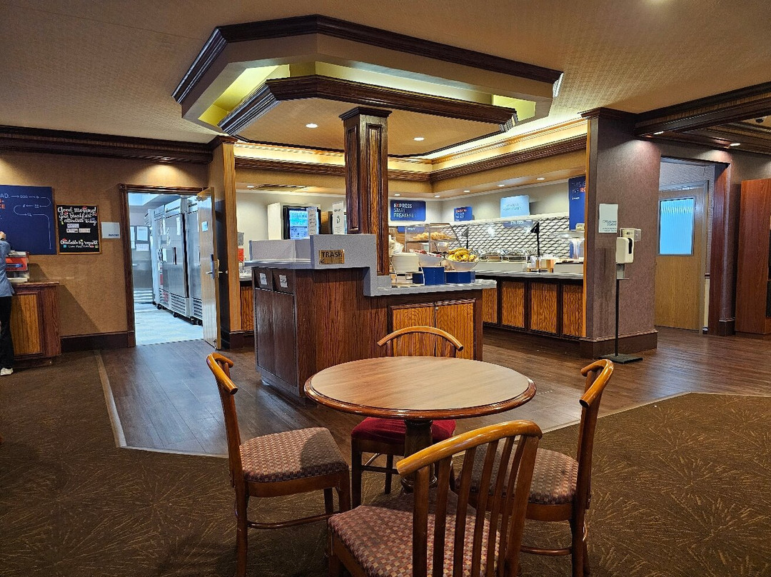 Holiday Inn Express Holland by IHG主图