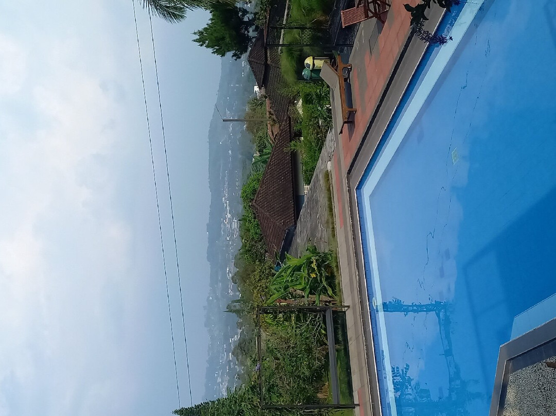 伦邦阿斯利度假酒店主图