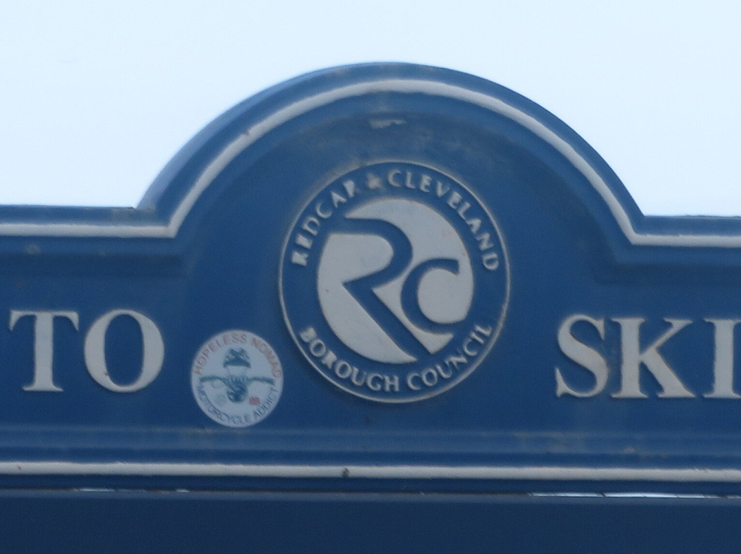 Skinningrove Beach景点图片