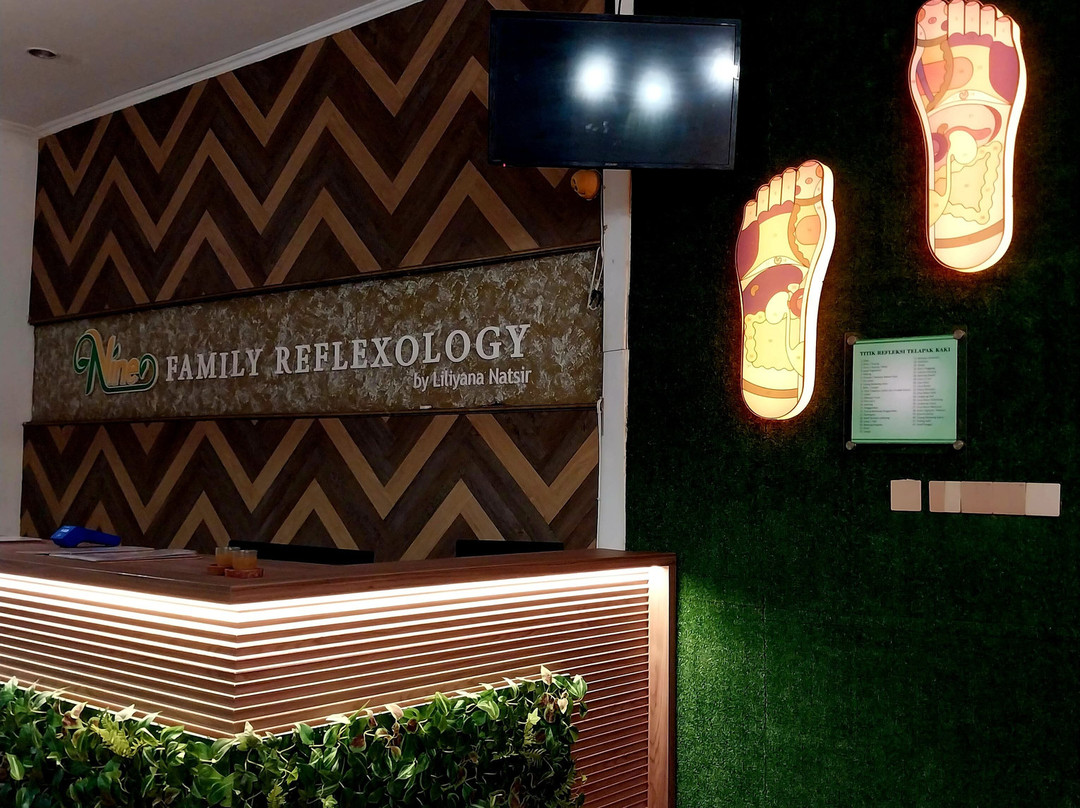 Nine Family Reflexology-Kelapa Dua必去景点