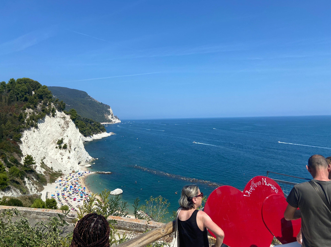 Spiaggia dei Frati-努马纳必去景点