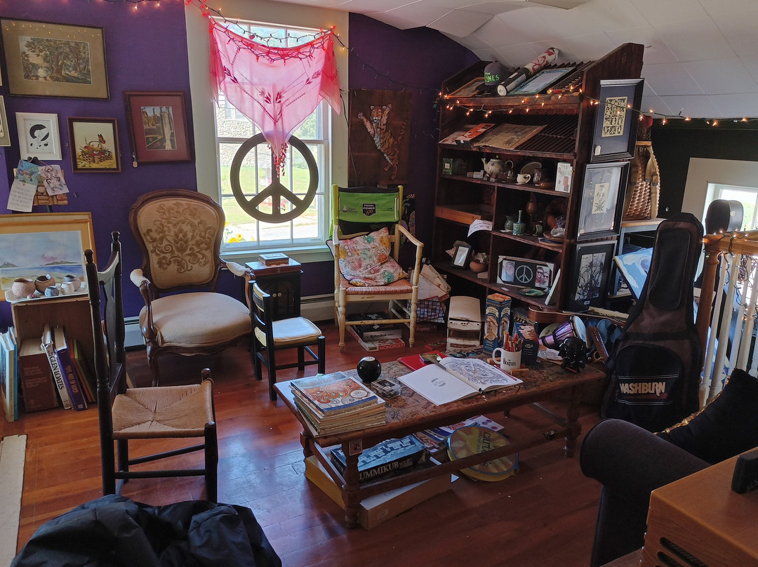 Higher Grounds at 32 Main