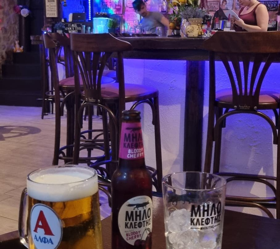 The Village Inn Cafe & Pub景点图片