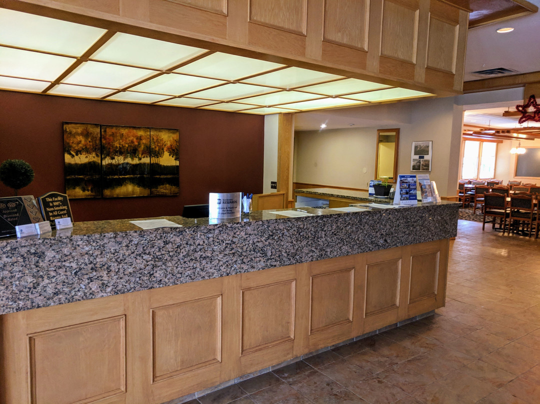 Invermere Inn & Suites主图