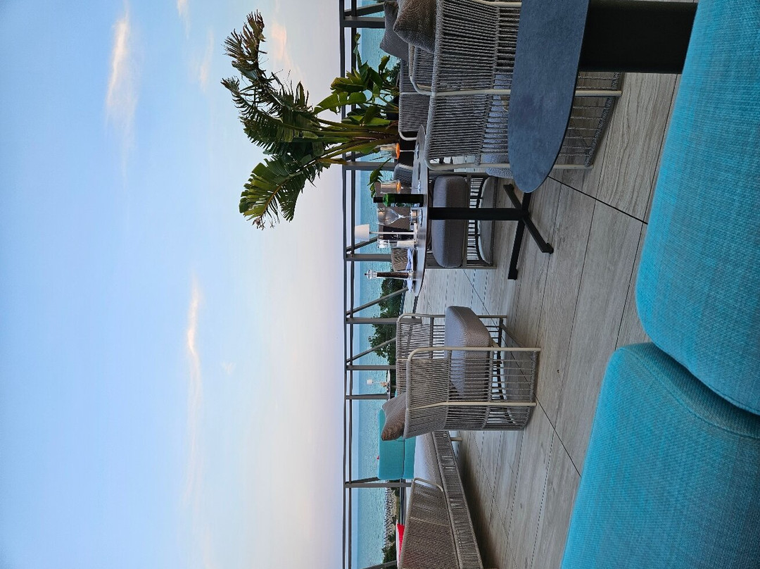 地中海家庭 SPA 酒店主图