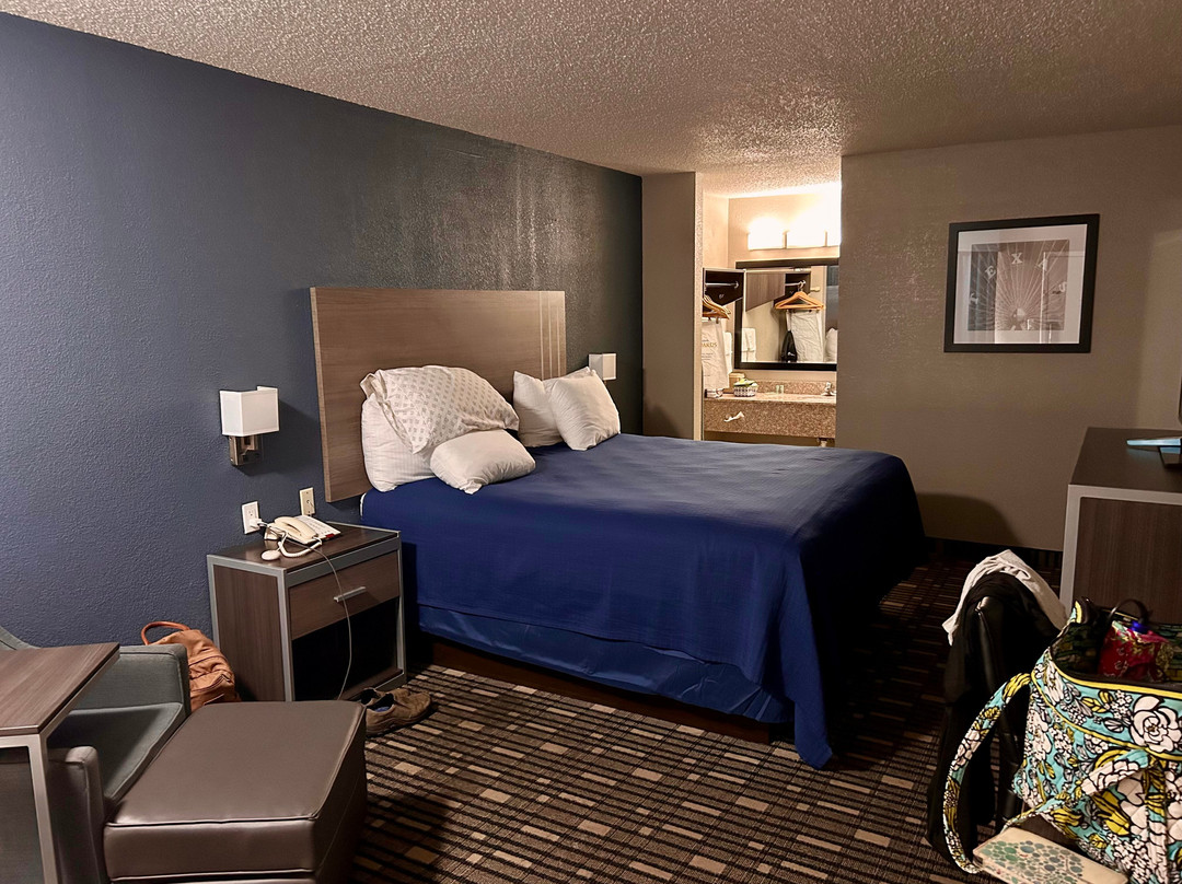 Best Western Post Oak Inn主图