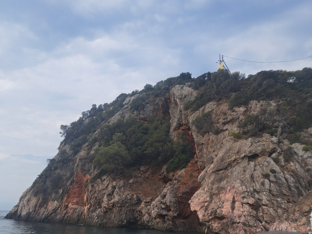 Velanio Beach景点图片