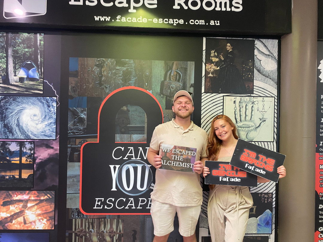 Facade Escape Room-麦克夸利港必去景点