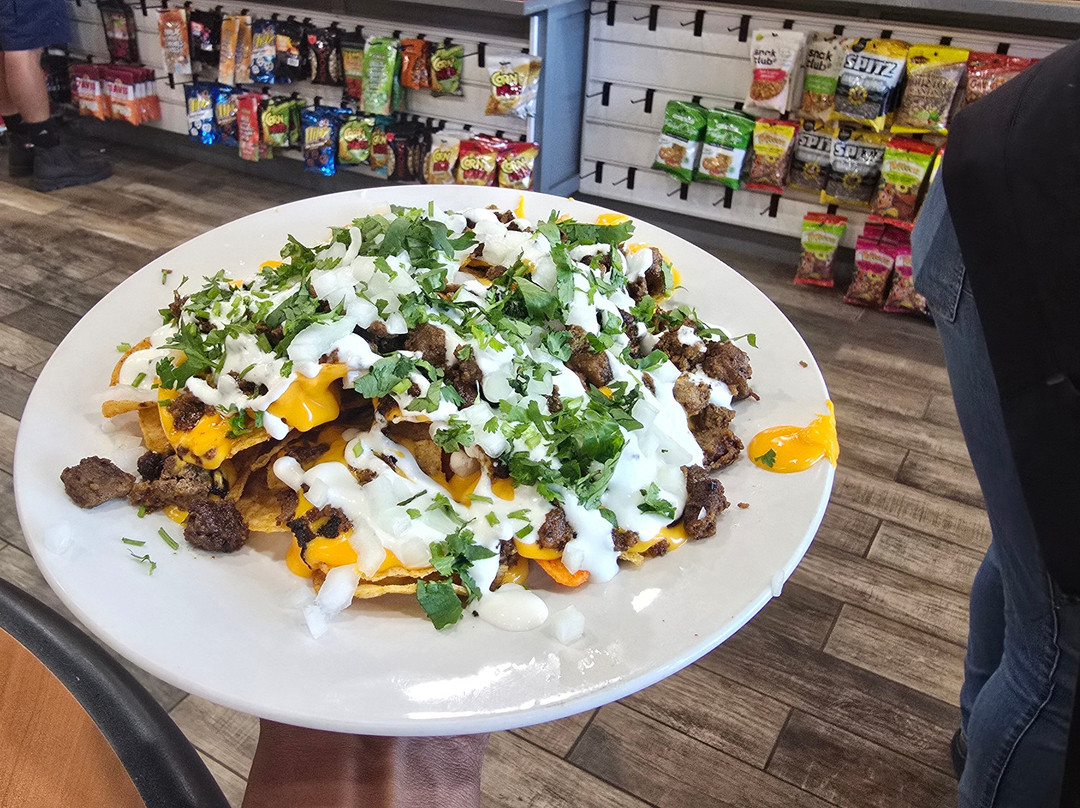 EL Toro Liquor & Taqueria