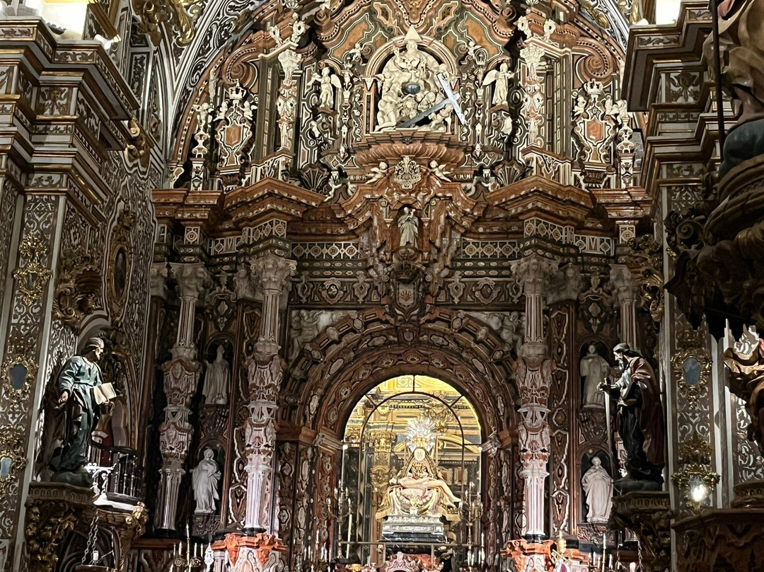 Basilica de Nuestra Senora de las Angustias-格拉纳达必去景点