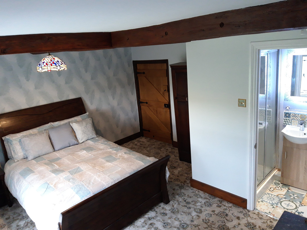 Upper Eyton Farmhouse B&b主图