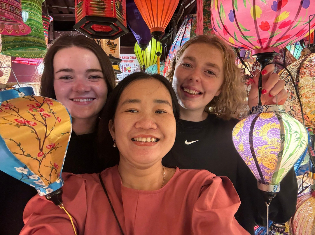 Đèn Lồng Hưng An-会安必去景点