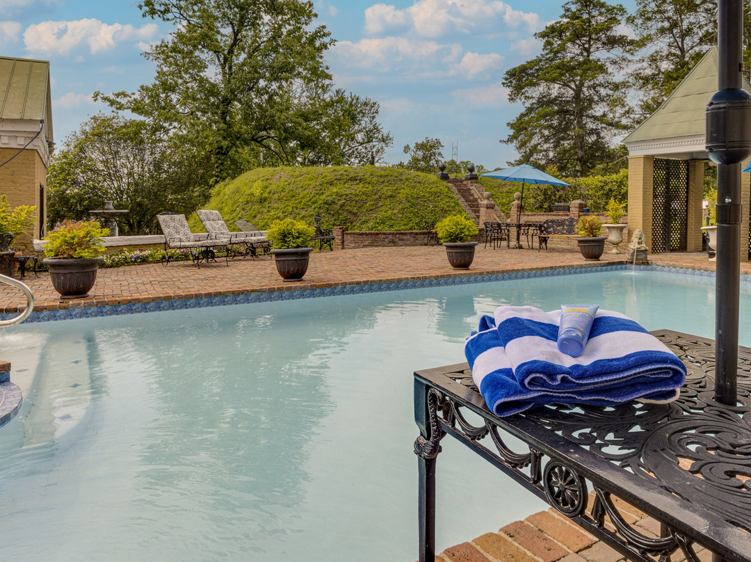 The Inn At Cedar Grove主图