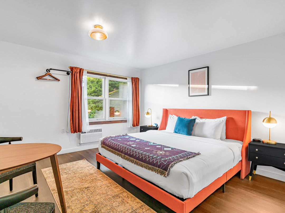 Town House Lodge主图