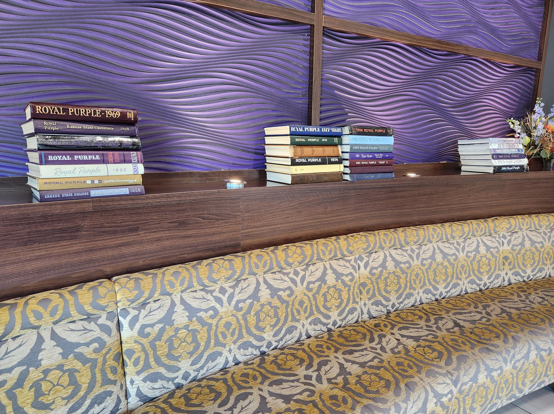 Bluemont Hotel主图