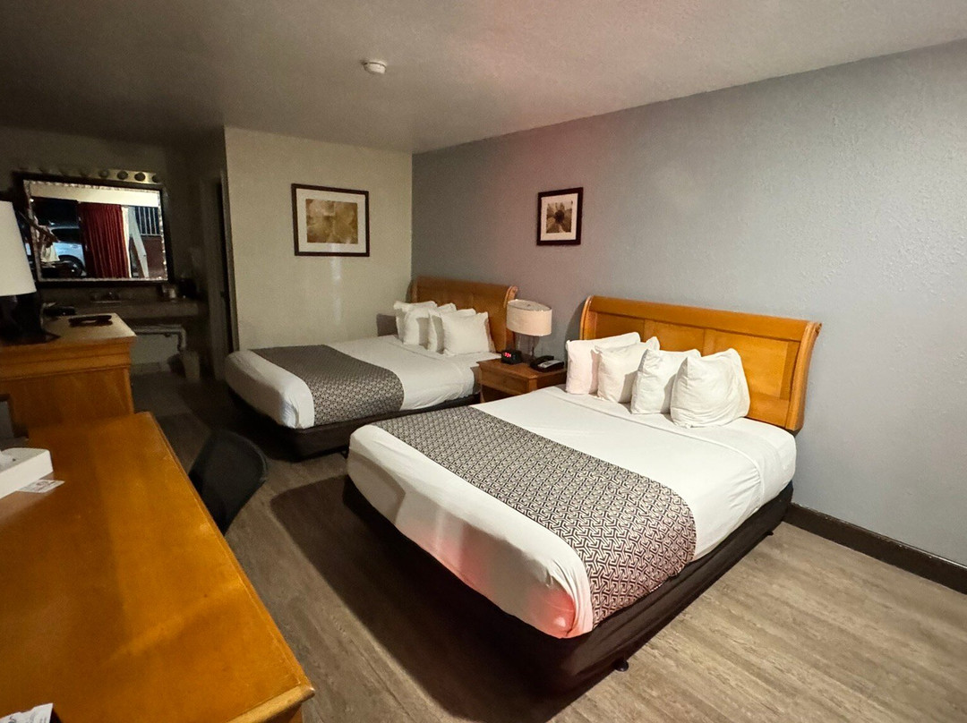 Garden Inn Homestead主图