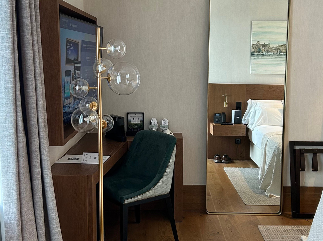 Soho Boutique Equitativa主图