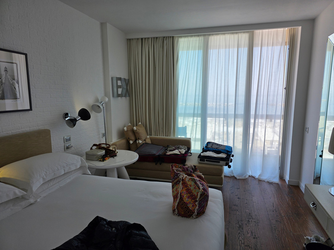 丽都怡东水疗酒店主图