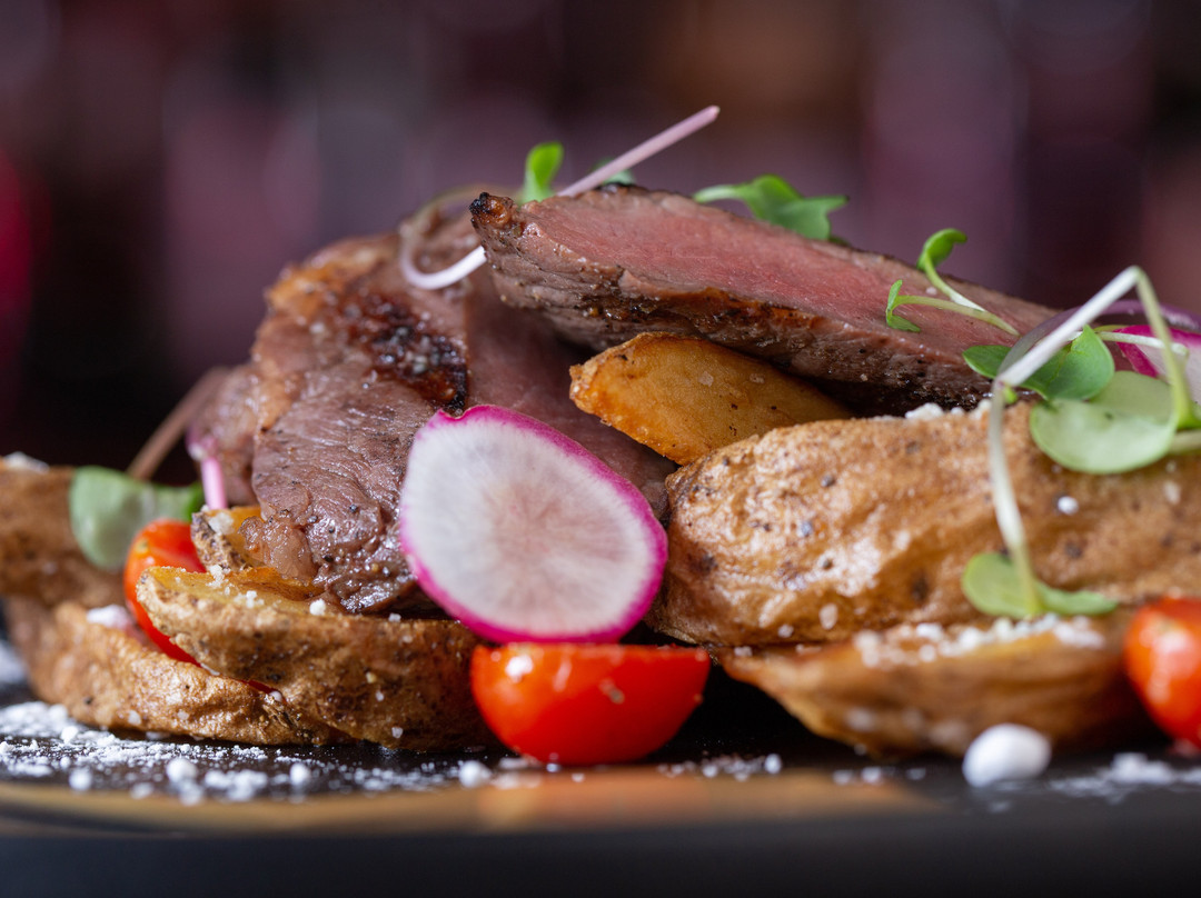 UNTITLED Champagne Lounge