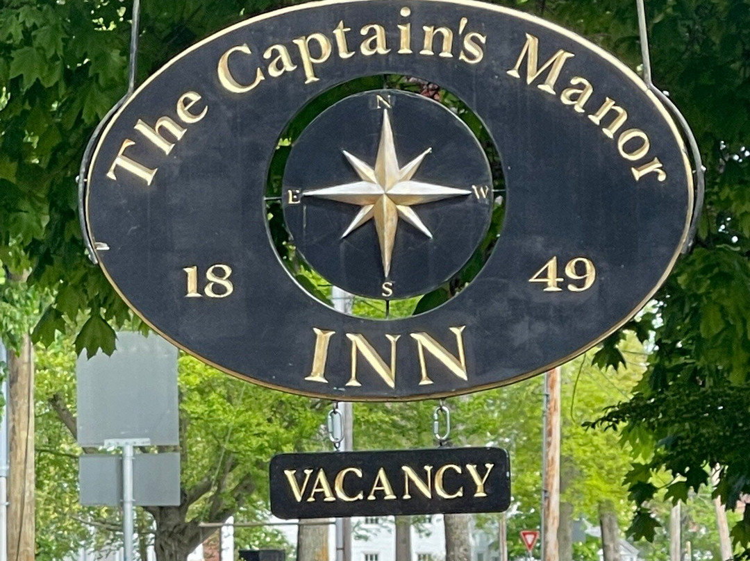 Captain's Manor Inn主图