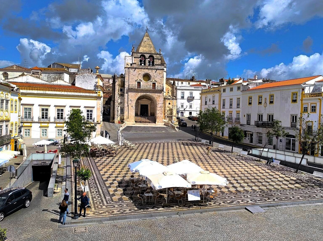 Igreja de Nossa Senhora da Assunção-埃尔瓦什必去景点
